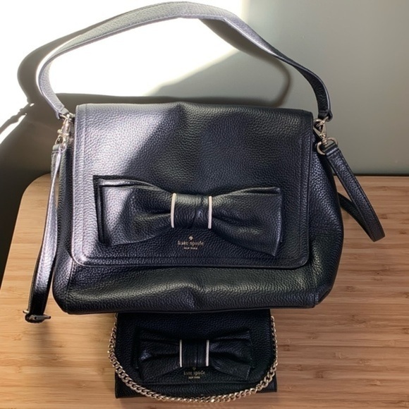 Kate  Spade Bow purse with matching wallet/clutch - Picture 1 of 7